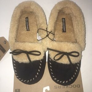 Dockers Slippers Moccasins Black/Tan Size Lg (2-3)
